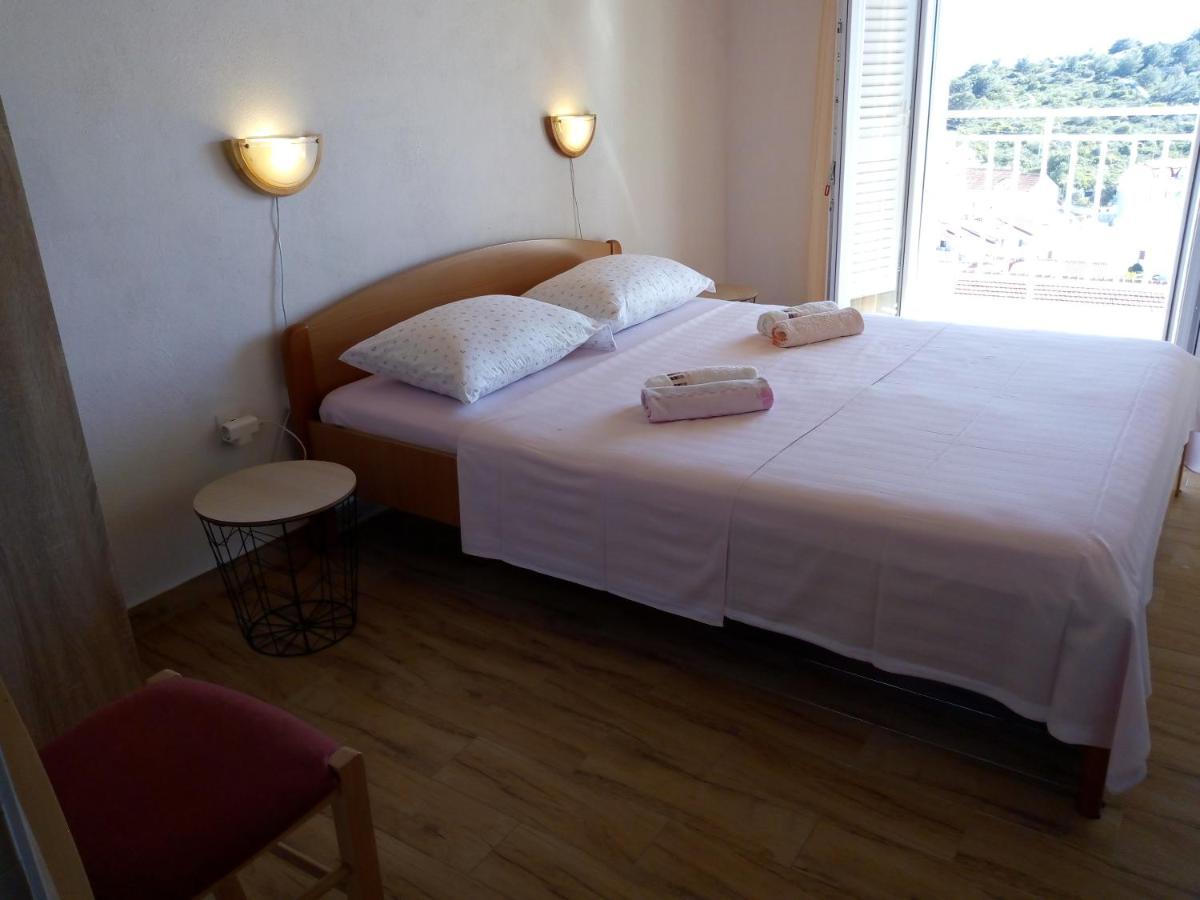 Ruzica Saric Hotel Hvar Town Exterior photo